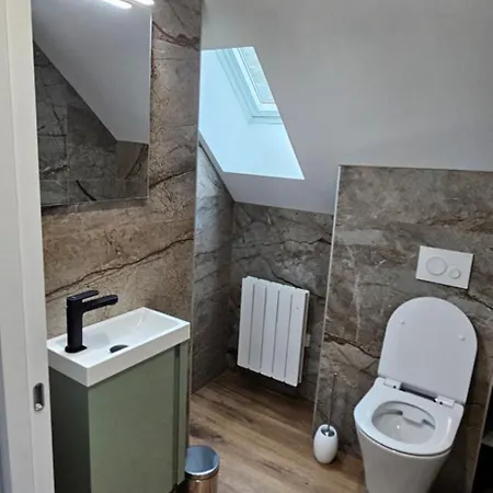 Maison Beyrede-Jumet-Camous