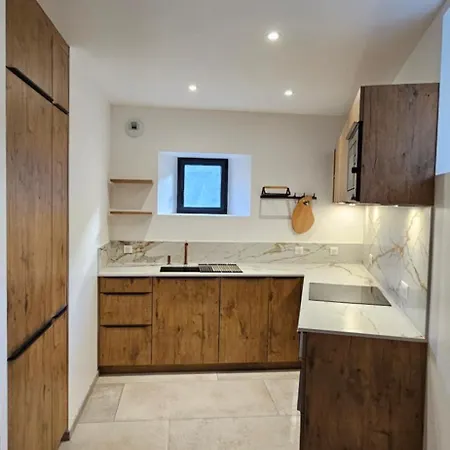 Maison Beyrede-Jumet-Camous