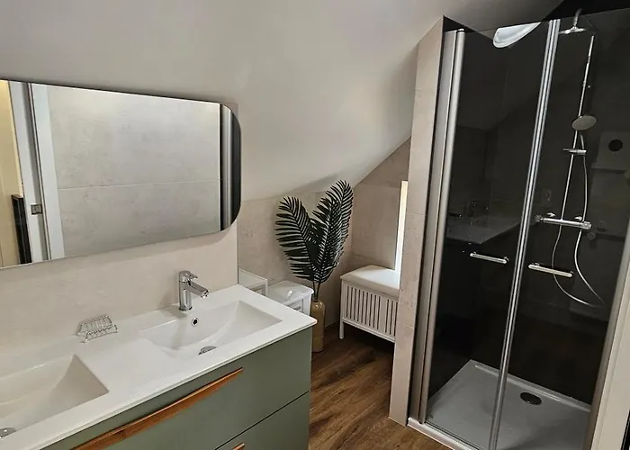 Maison * Beyrede-Jumet-Camous