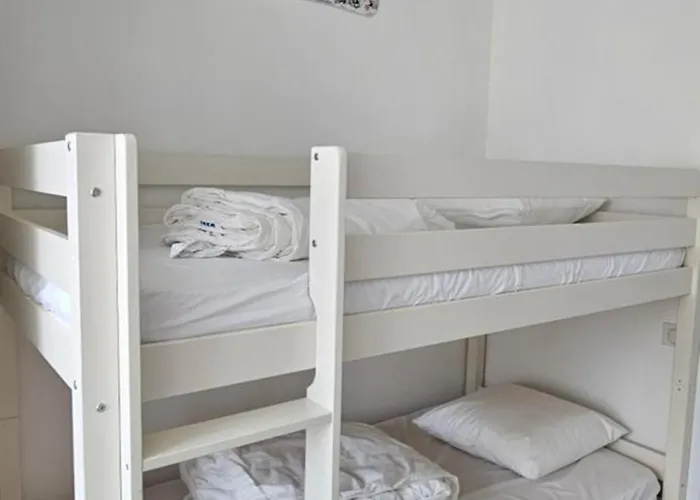 Maison * Beyrede-Jumet-Camous